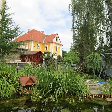 Hotel Fara Choustníkovo Hradiště Exterior foto